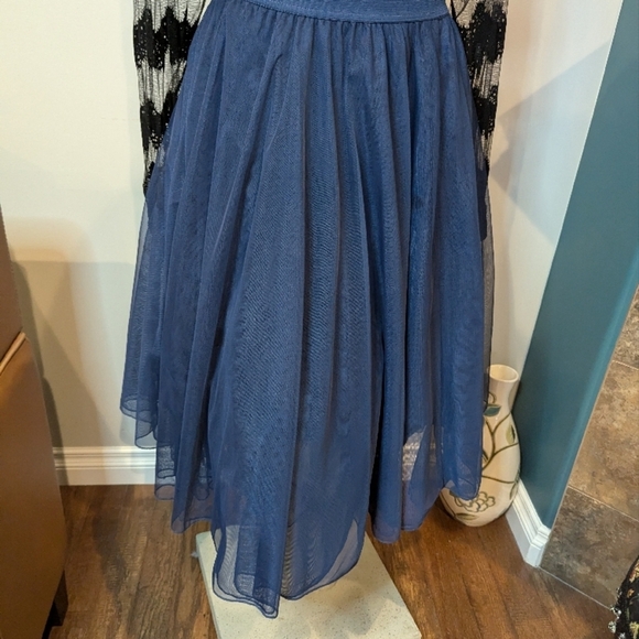 NWT Torrid elegant full tulle skirt with lining Blue 1x - Picture 4 of 13